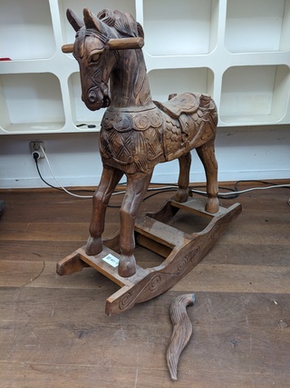 Houten hobbelpaard