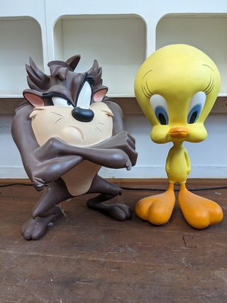 2x Decoratiebeeld Tasmanian Devil en Tweety