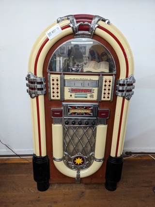 Jukebox stereo systeem Elta, 2753N