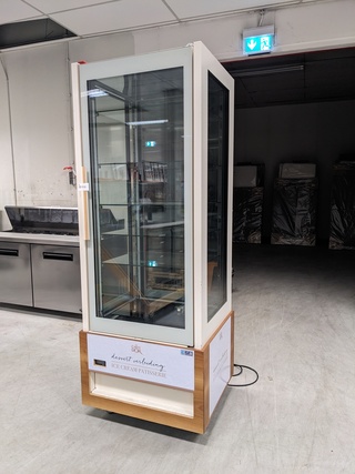 Koelvitrine/ gebaksvitrine,  ISA Cristal Tower