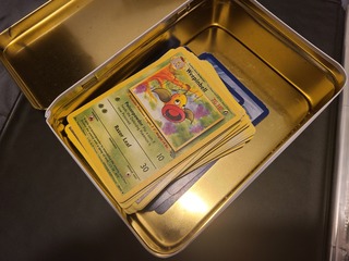 Unieke verzameling met zeldzame vintage Pokémon kaarten en meer