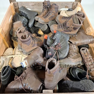 Ca. 66x Paar schoenen