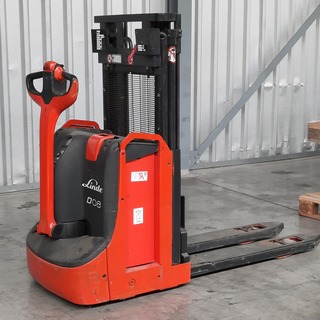 Elektrische stapelaar, Linde, D08, 2015