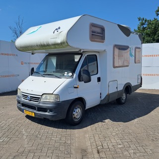 Camper Knaus, Sun-Traveller Alkoven, bouwjaar 2003