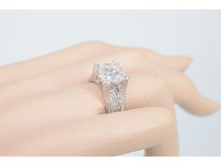 Witgouden ring vol met diamanten 3.00 carat