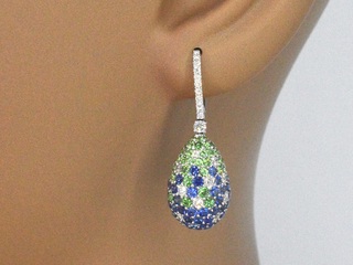 Oorhangers van 18 carats goud met diamanten van hoge kwaliteit en blau