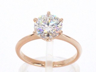 Rosegouden ring met een briljant geslepen diamant van 2.00 carat