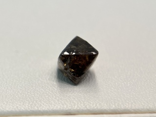 Diamant – 4.40 carat carat echte ruwe diamant – oktaeder vorm