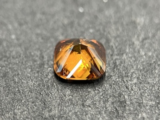 Diamant – 0.82 carat natuurlijke oranje diamant (gecertificeerd)