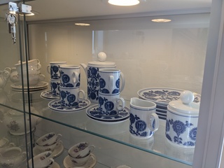 Assortiment nostalgisch servies