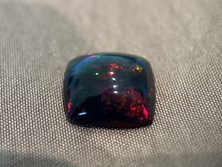 Black opal - 4.60 carat Natuurlijke Black opal