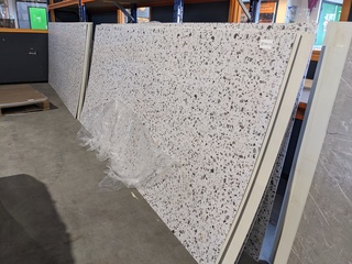 Ca. 15x Pvc wandpaneel 280×122 cm, SanderZ, 2025