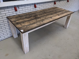 Steigerhouten tafel