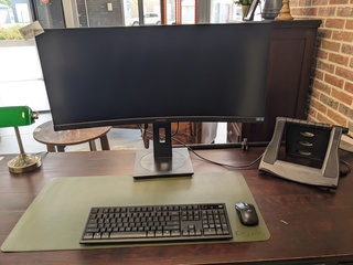 Curved monitor Philips, 346B