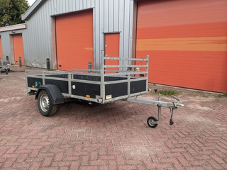 Aanhangwagen , Saris
