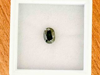 Saffier – 1.56 carat natuurlijke groene saffier