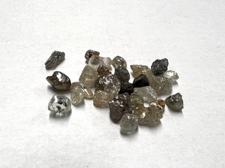 Ruwe diamanten van totaal 10.73 carat