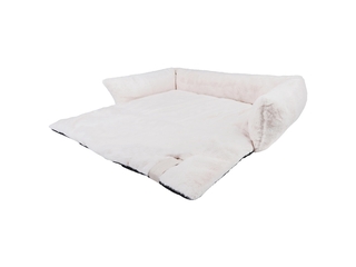 District 70 Nuzzle  Zachte Mand Voor Op De Bank  Medium: 75 x 75 cm  M