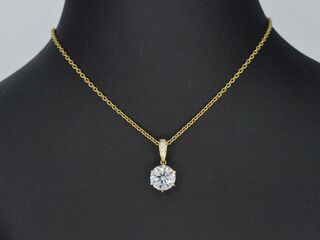 Gouden solitair hanger met een diamant van 1.50 carat, excl. ketting
