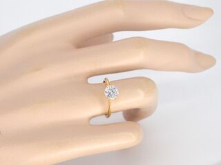Gouden ring met een briljant geslepen diamant van 1.00 carat