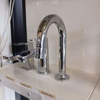 3x Diverse fonteinkranen Grohe