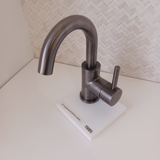 Wastafel mengkraan Tres, Gunmetal