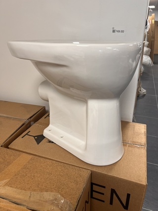 Partij toiletten incl. aansluitset