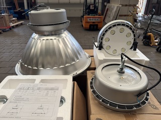4x High bay Light HB1 120W met industriële kap Ellipz Lighting