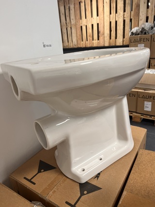 Partij toiletten incl. aansluitset