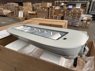 6x Street light SL3 150W 5700K Ellipz Lighting