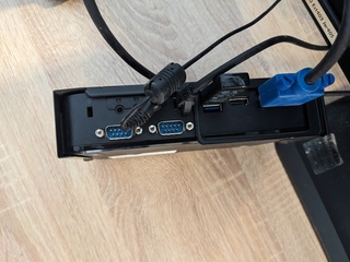 Computer met 2x beeldscherm, Terra
