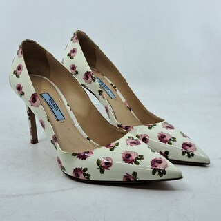 Paar pumps maat 37, Prada
