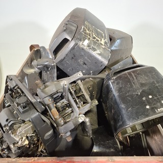 Buitenboordmotoren in onderdelen,  O.a Mercury