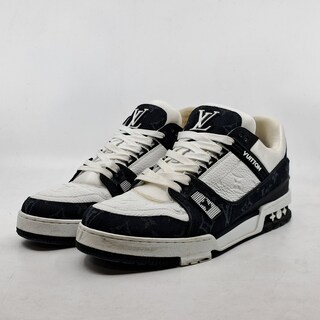 Paar schoenen, maat 8, Louis Vuitton, GO 0243
