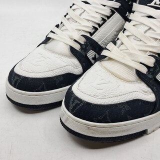 Paar schoenen, maat 8, Louis Vuitton, GO 0243
