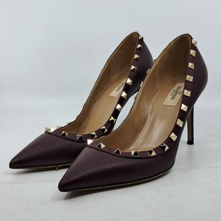 Paar pumps, maat 40,5, Valentino