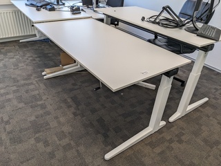 2x Bureau   Ahrend