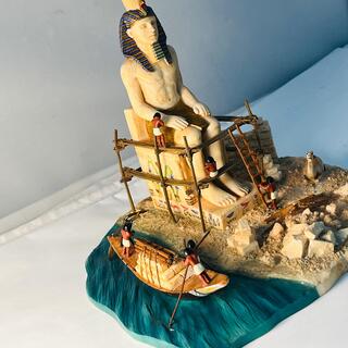 Egyptische Farao sculptuur – Ramsess II beeld