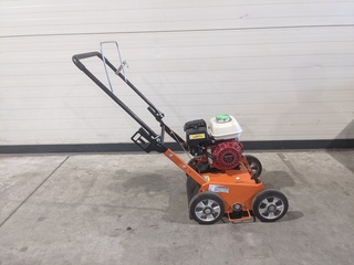 Verticuteermachine – 400mm – benzine Eliet, E 401 Petrol, bouwjaar 201