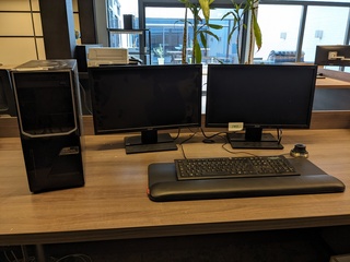 Computer met 2x monitor