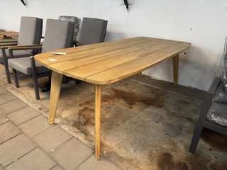 Tuintafel 220x100x77 cm