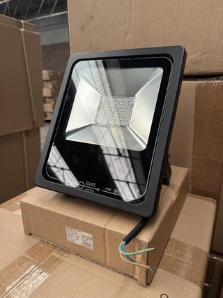 6x Led flood light flu 30w 5700k ip66 Ellipz lighting