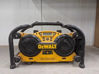 Bouwradio DeWalt, DC011