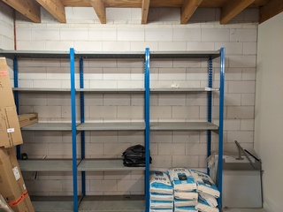 Metalen stelling