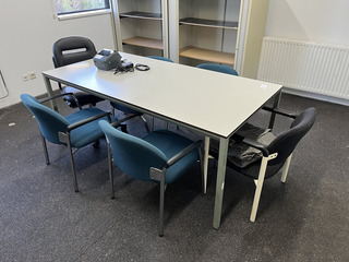 Kantinetafel met 6 stoelen