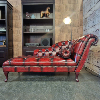 Daybed Chesterfield, Speciale nagels, rood