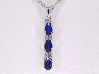 Witgouden hanger met diamanten en saffier , excl. ketting