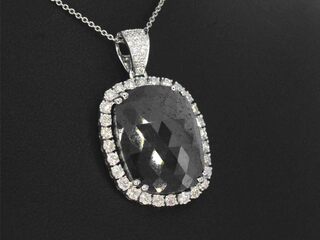 Witgouden hanger met witte en zwarte diamanten , excl. ketting