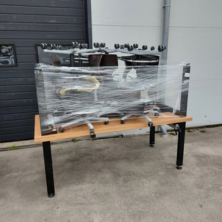 4x Werktafel met 20x bureaustoel