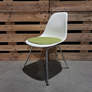 Ca. 10x Design stoel met vast zitkussen, Vitra., Eames, Groen & geel
